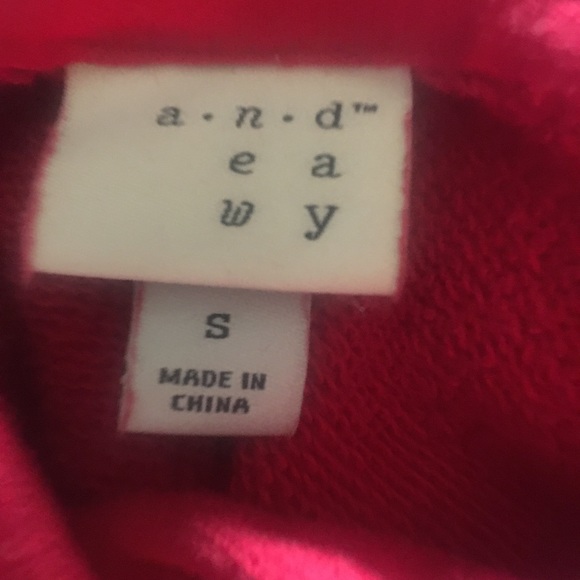 Sweatshirt - Picture 6 of 6